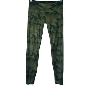 Lululemon Green Camo 29” Leggings Size 6